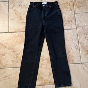 Abercrombie & Fitch Ultra High Rise 90s Straight Leg Jean